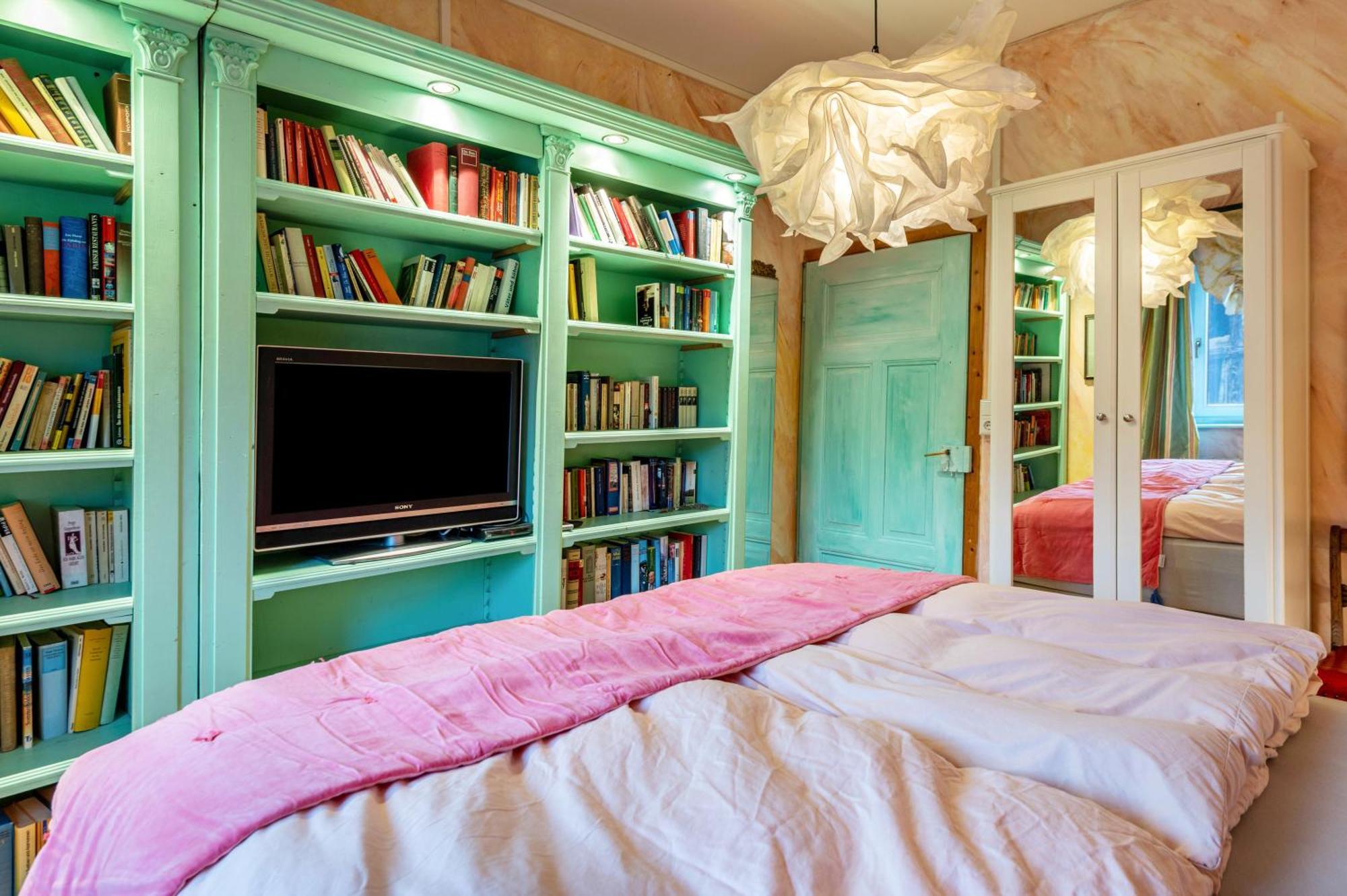 Haus Der Malerin Andrea Gawaz Apartment Мюлхайм Екстериор снимка