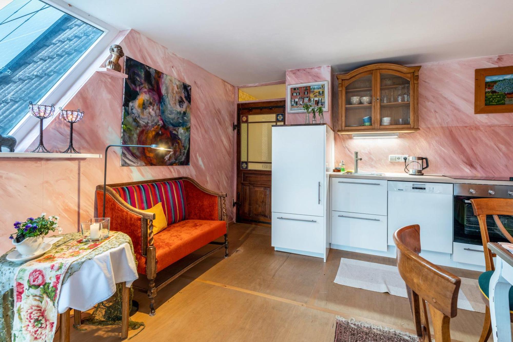 Haus Der Malerin Andrea Gawaz Apartment Мюлхайм Екстериор снимка