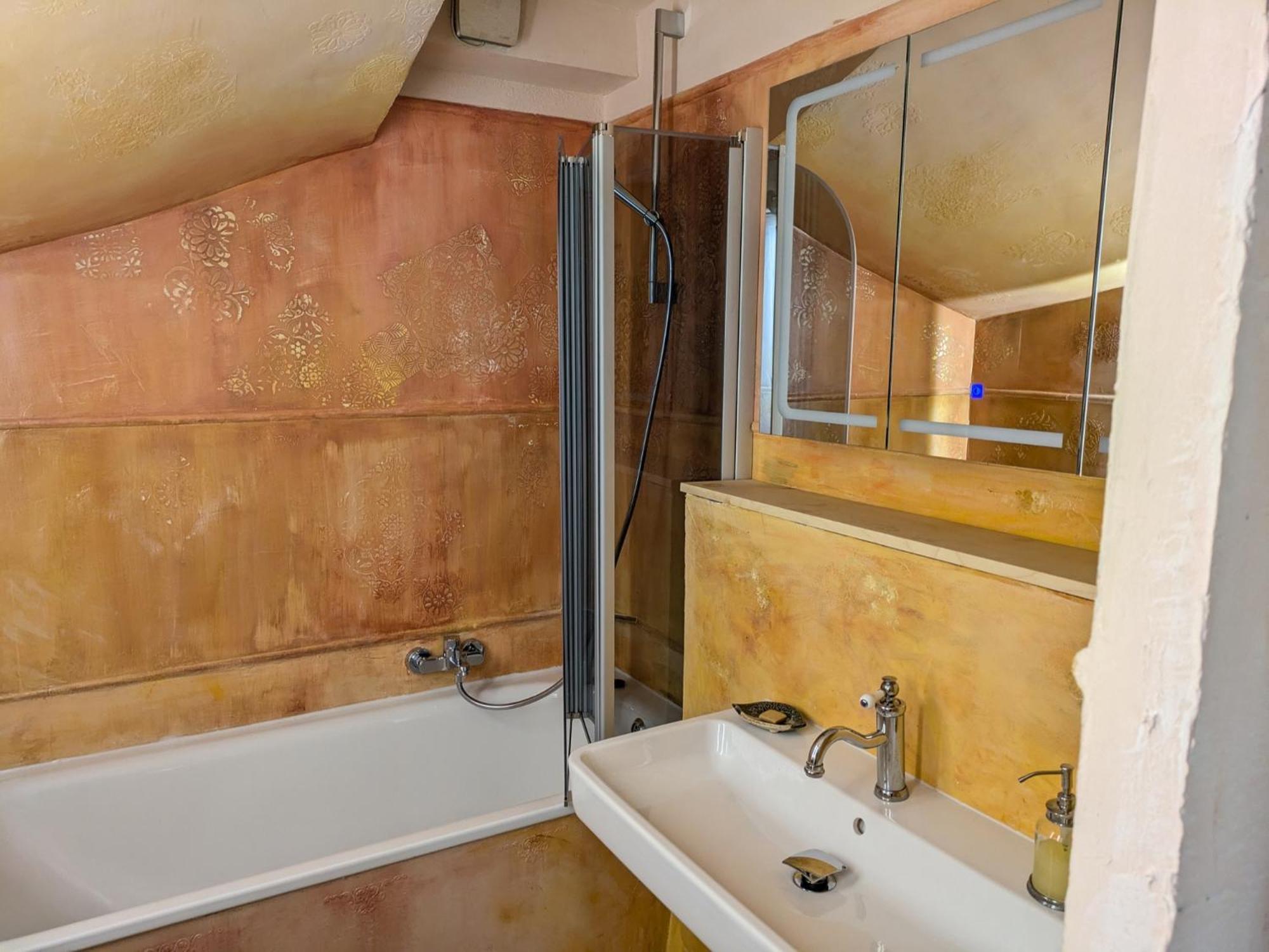 Haus Der Malerin Andrea Gawaz Apartment Мюлхайм Екстериор снимка